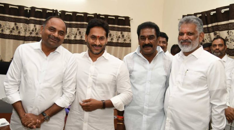 జగన్ తో తాటిపర్తి భేటీ